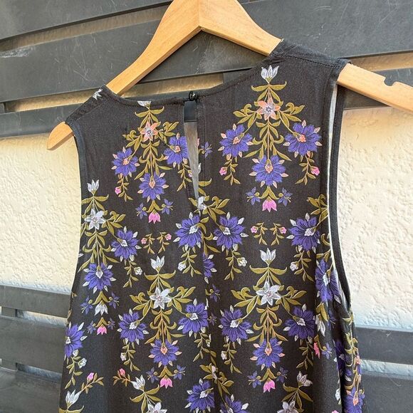 Urban Outfitters Sleeveless Floral V-Neck Swing Dress in Black | Size Small - Picture 4 of 6